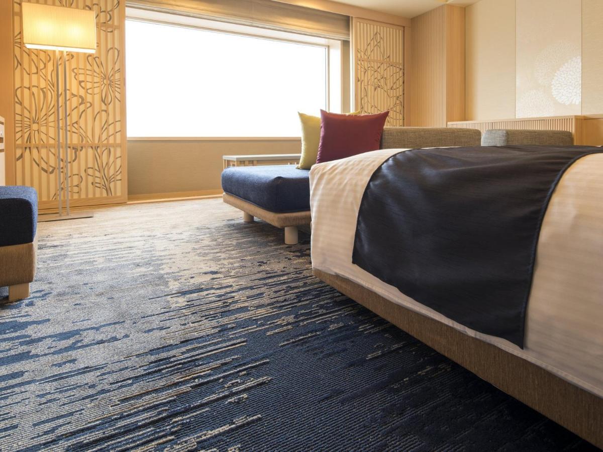 Urayasu Brighton Hotel Tokyo Bay Zewnętrze zdjęcie A carpet in a hotel room