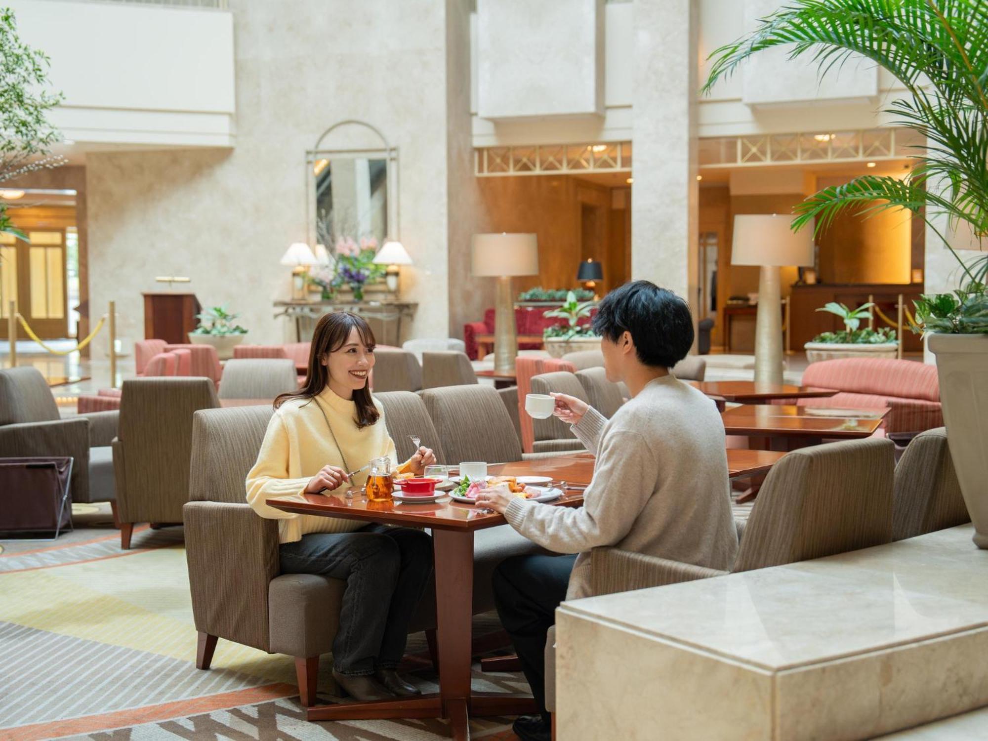 Urayasu Brighton Hotel Tokyo Bay Zewnętrze zdjęcie The lobby